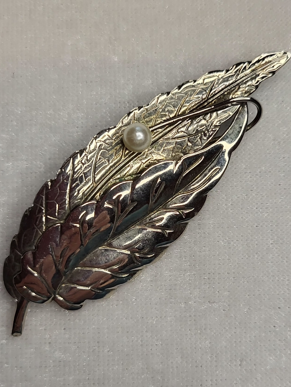 Vintage Leaf-shaped Faux Pearl Brooch / Pin